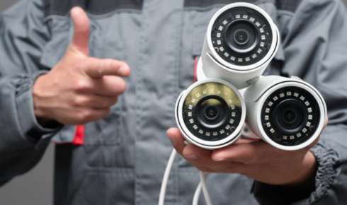 Is it useful to put “CCTV in use” stickers even without cameras